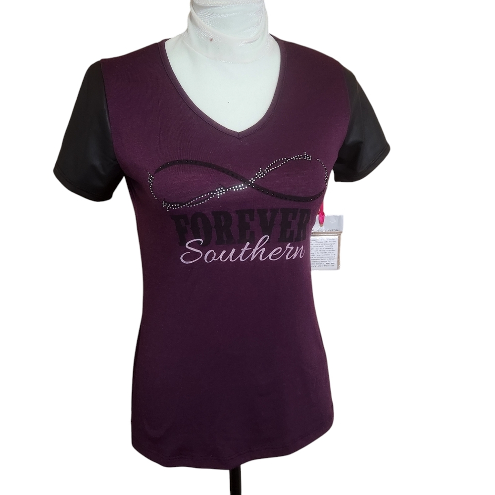 Katydid collection T-shirts Forever Southern. Multiple sizes. NWT